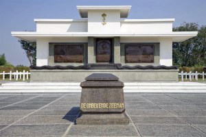 kareldoormanmonument