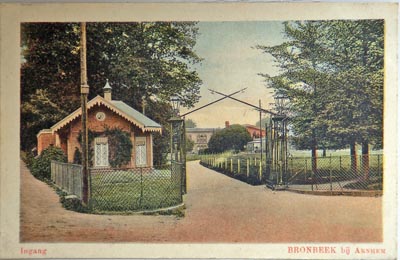 Bronbeek_ingang